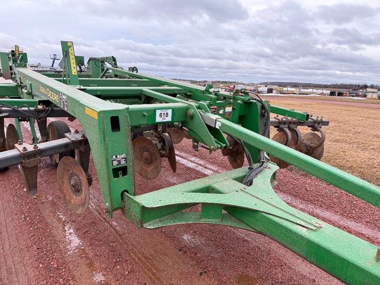 john-deere-2700-image-20