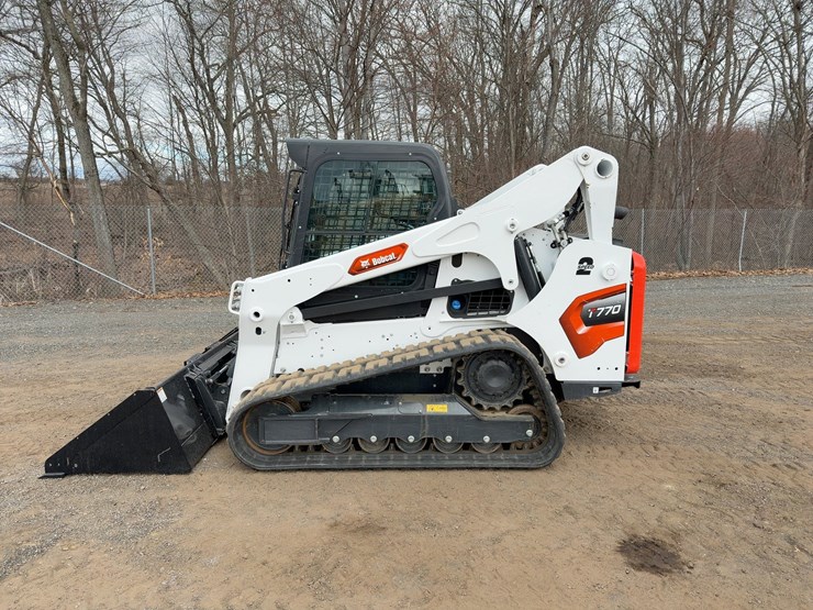 2024-bobcat-t770-image-2