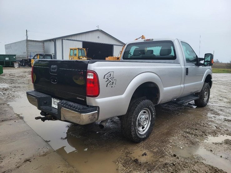 2015-ford-f250-xl-image-5