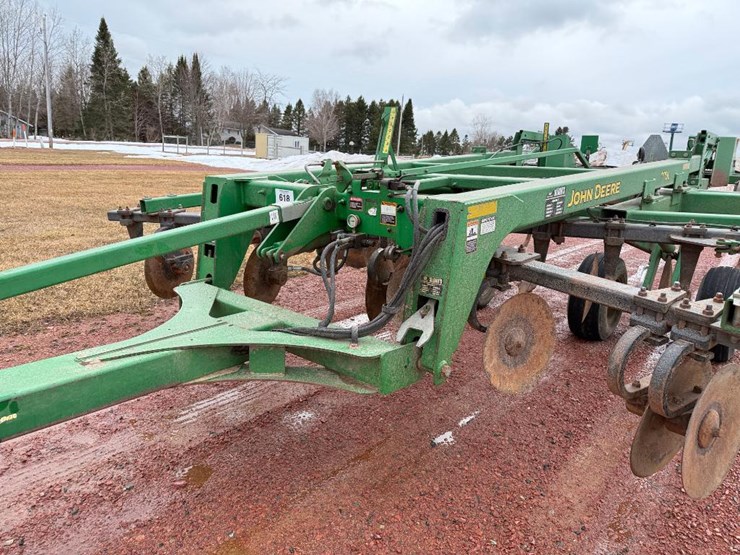 john-deere-2700-image-17