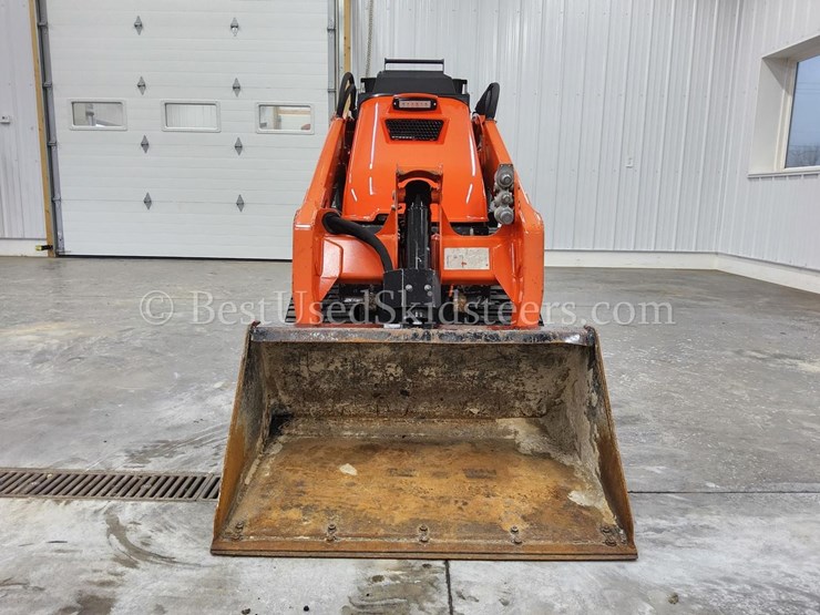 2022-kubota-scl1000-image-8