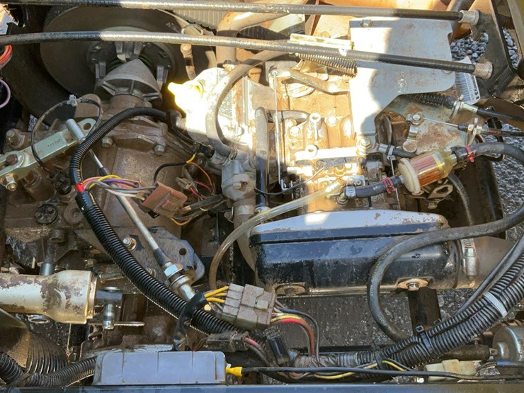 john-deere-gator-image-7