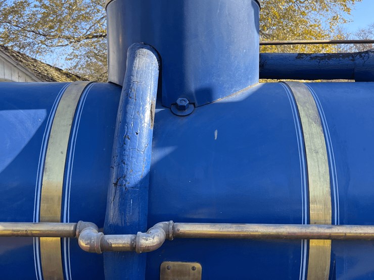 frick-steam-locomotive-with-track-image-188