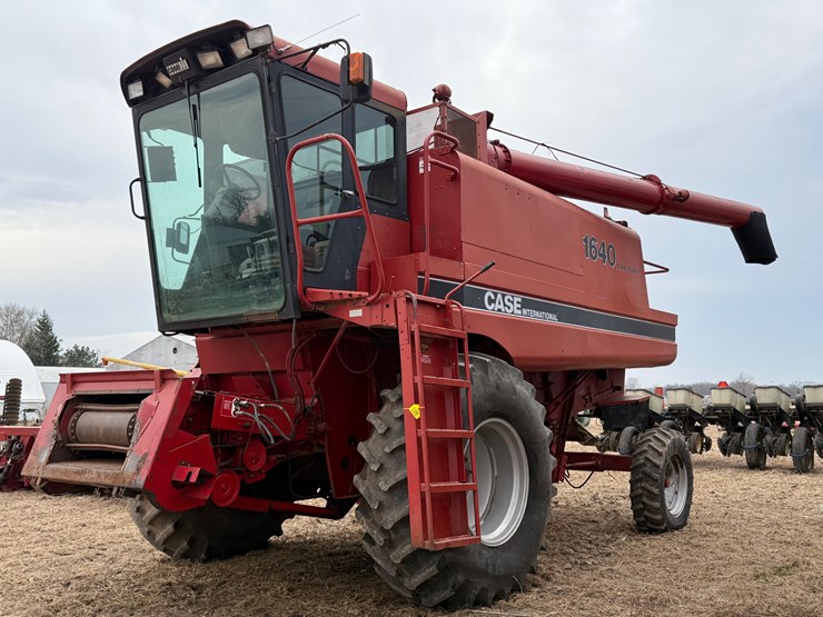 case-ih-1640-image-2