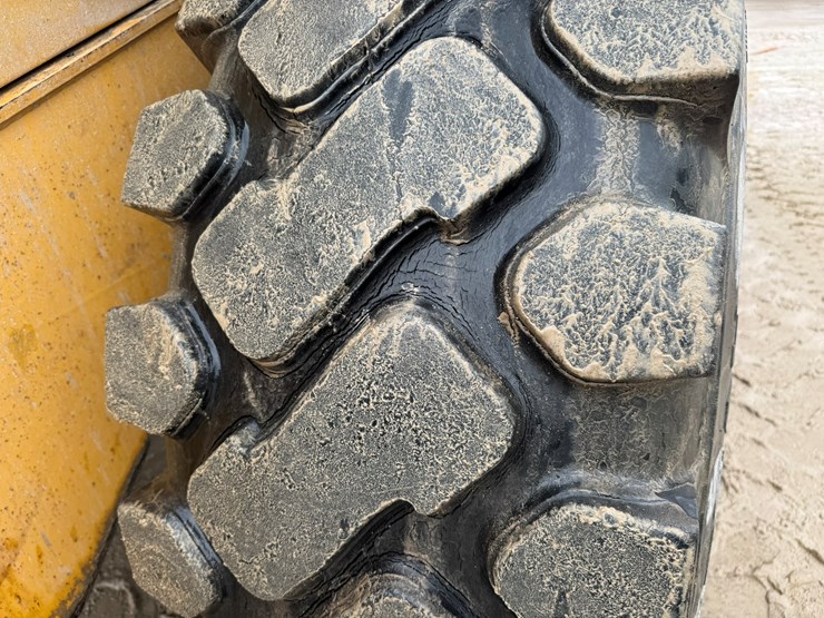 2007-volvo-l120f-image-70