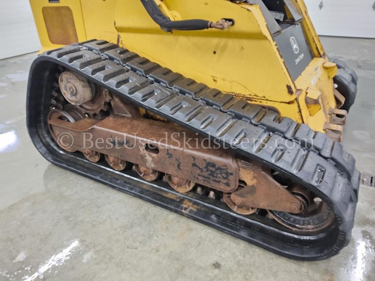 deere-ct332-image-14