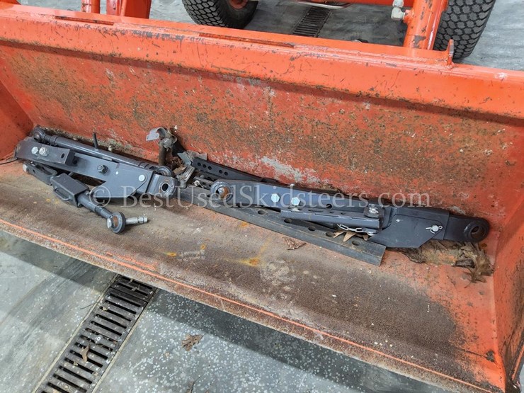 2017-kubota-l3560-image-17