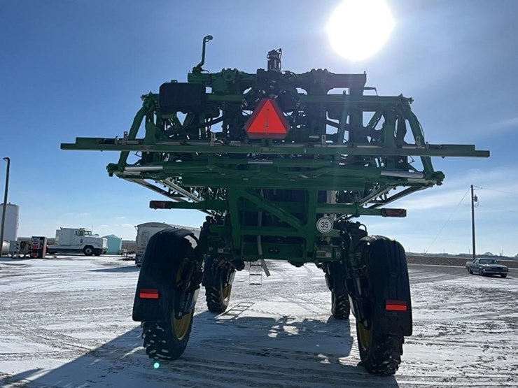 2023-john-deere-410r-image-65