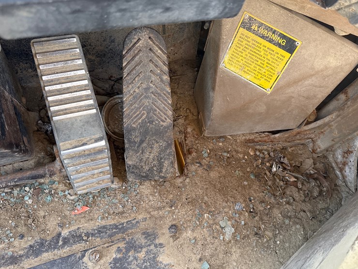 caterpillar-it28f-image-62