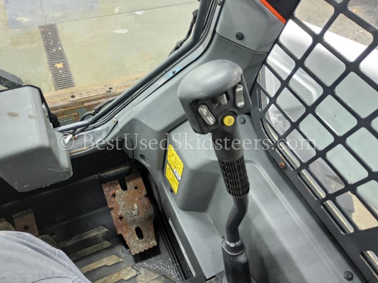 2020-bobcat-s76-image-28