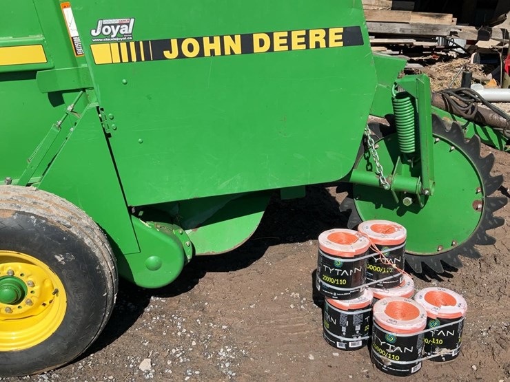 john-deere-335-image-23