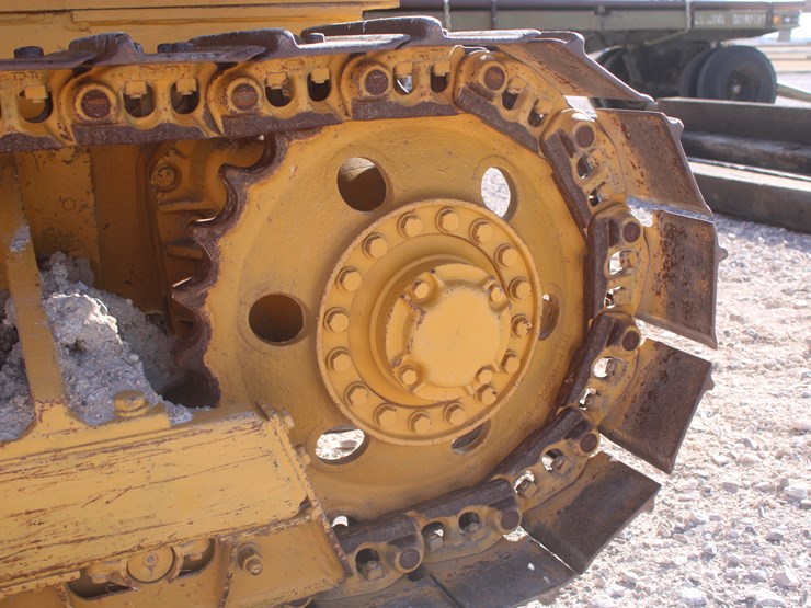 1990-komatsu-d37e-image-42