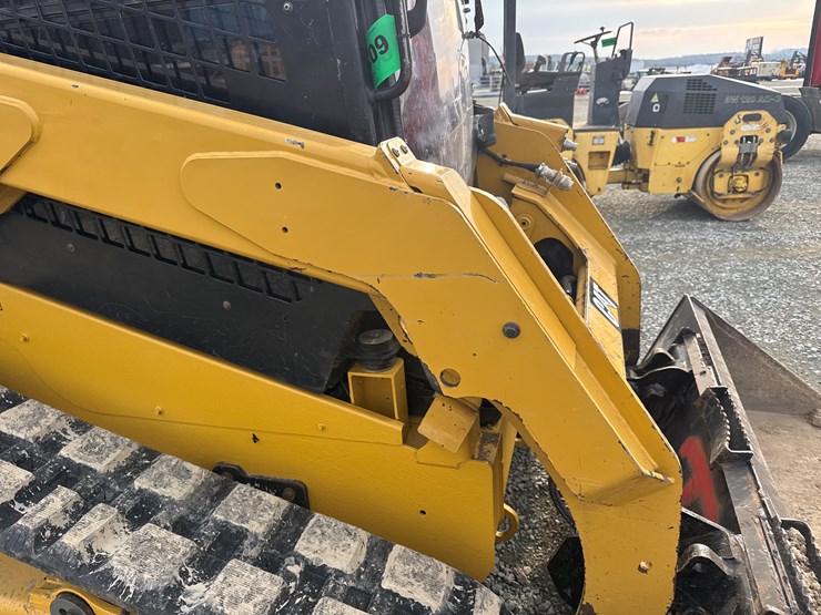 caterpillar-259d-image-18