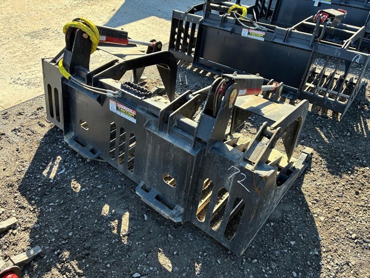 wildcat-72"-heavy-duty-skid-steer-skeleton-grapple-image-3