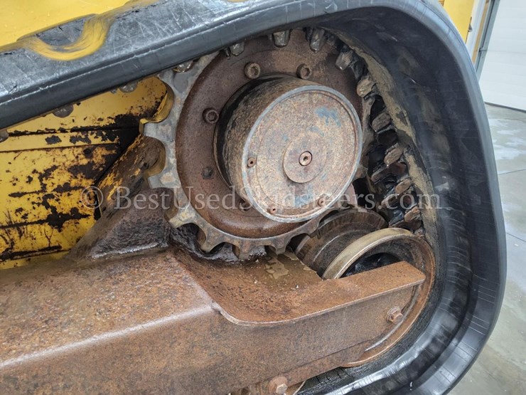 deere-ct332-image-16