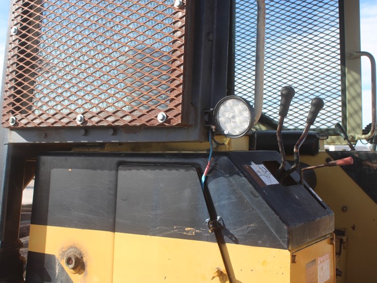 1990-komatsu-d37e-image-30