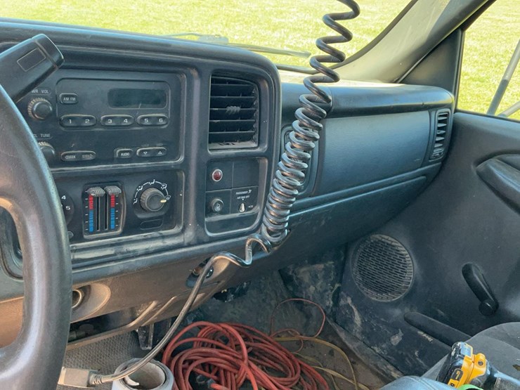 #501-•-2006-gmc-dump-truck-image-14