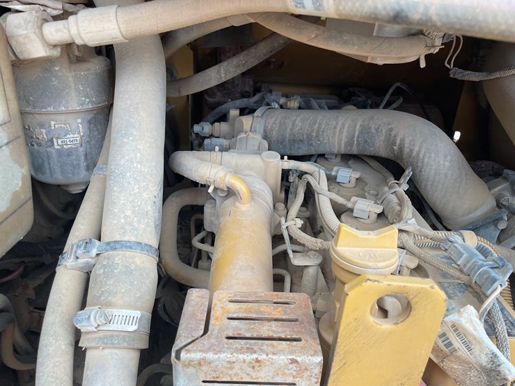 2017-caterpillar-259d-image-30