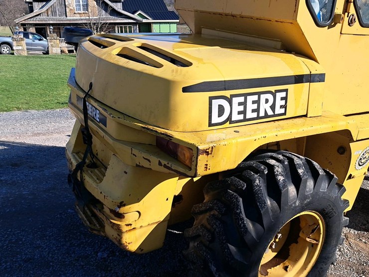 2001-deere-244h-image-30