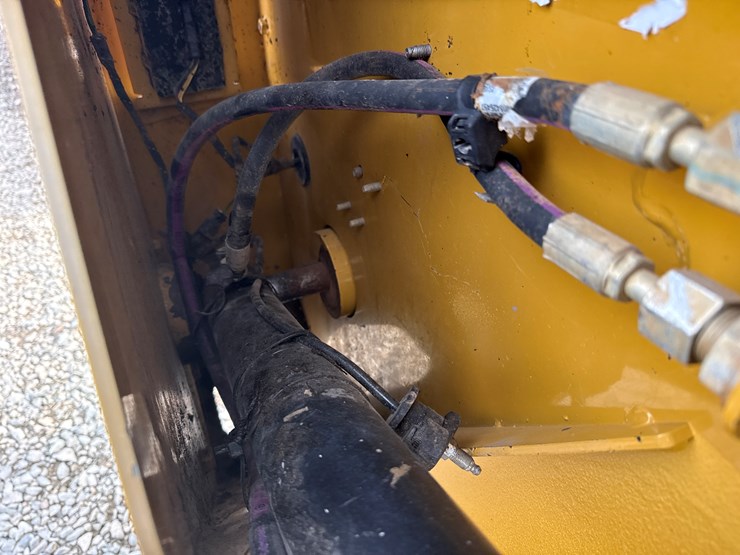 caterpillar-259d-image-21