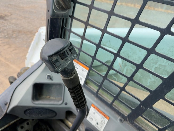 2017-bobcat-s595-image-18