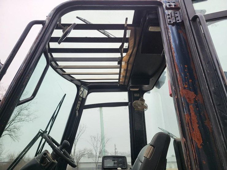 2012-yale-forklift-image-46