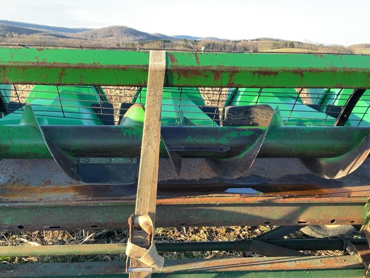 #720-•-john-deere-combine-corn-head-and-cart-image-8