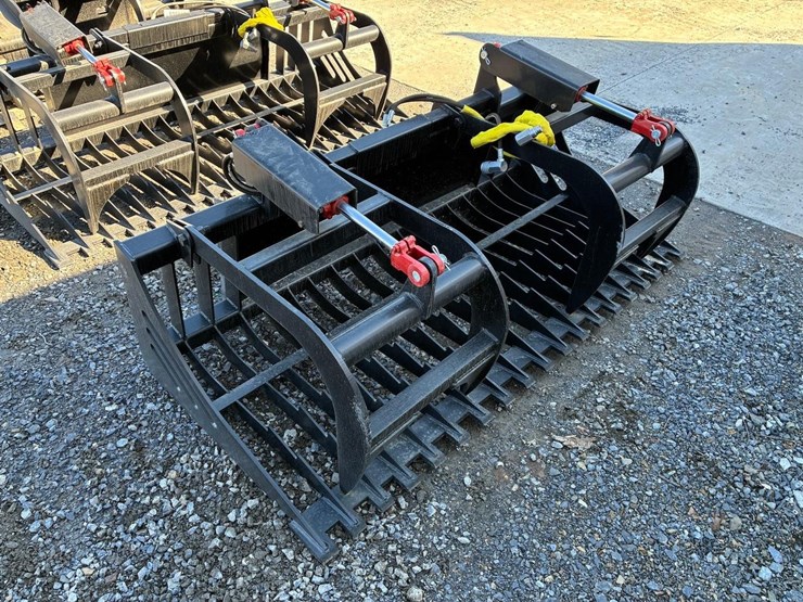 wildcat-72"-skid-steer-skeleton-grapple-image-1