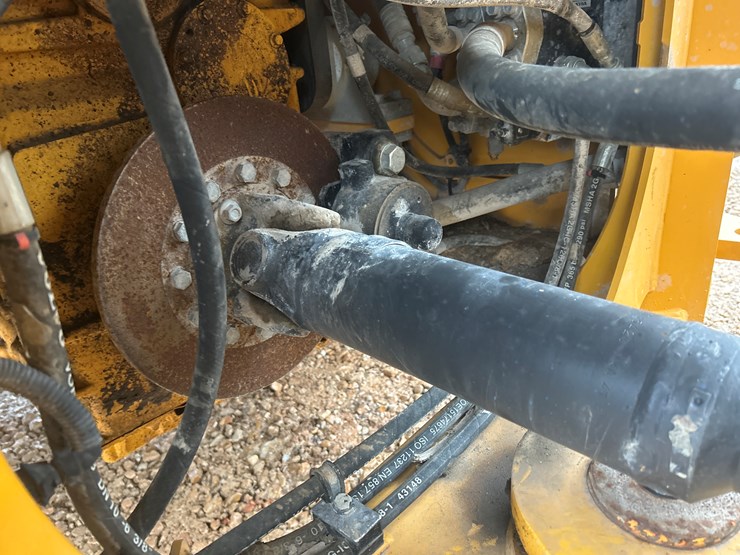 2019-volvo-l90h-image-29