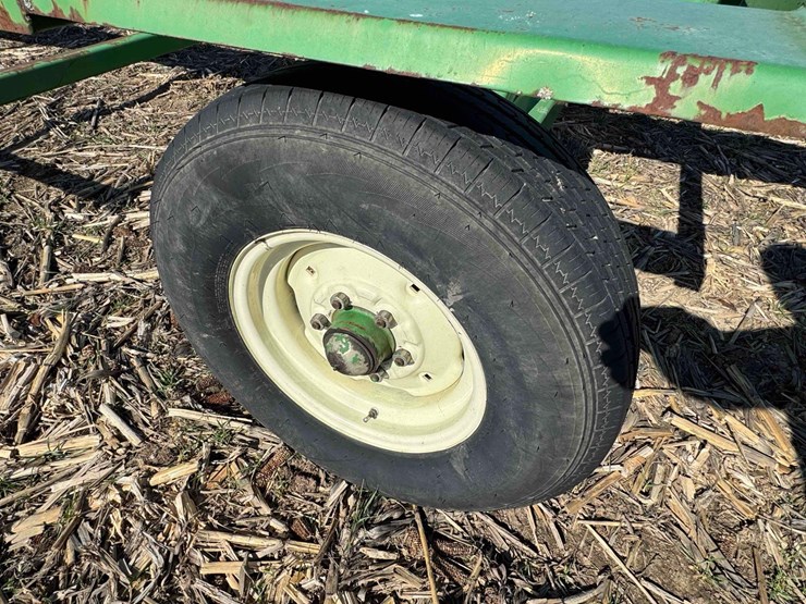 shur-feed-bale-wagon,-10-bale,-tandem-front-dolly-wheel,-adjustable-tongue-image-14