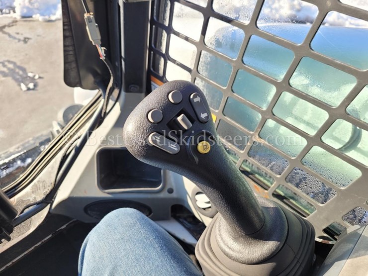 2018-bobcat-t870-image-13