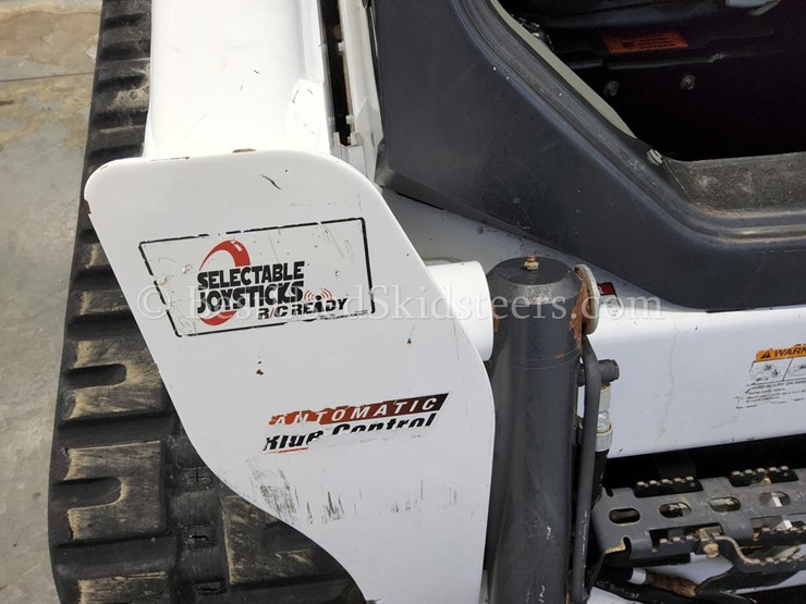2020-bobcat-t770-image-28