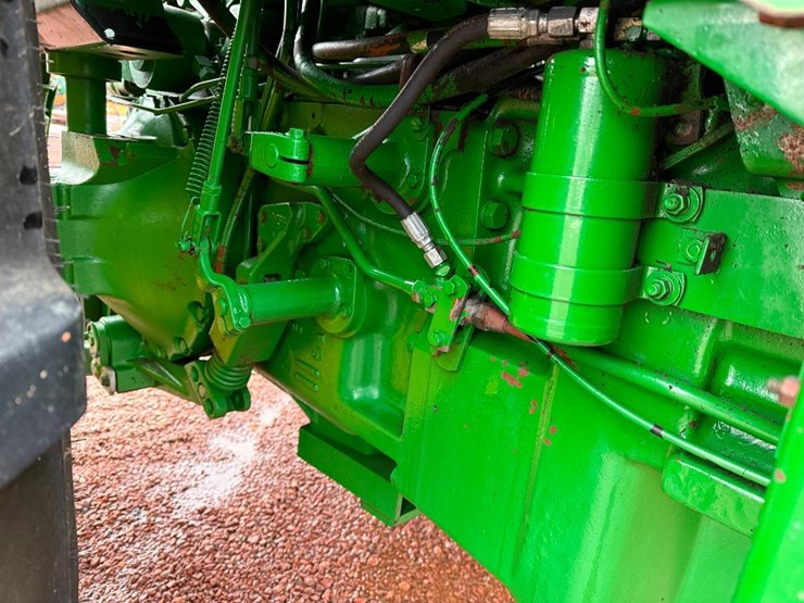 john-deere-4640-image-32