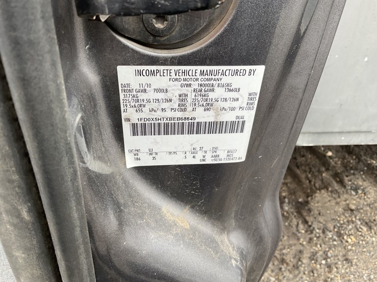 ford-f550-xlt-image-9