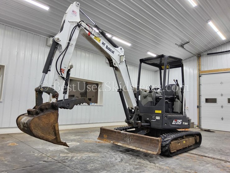 2018-bobcat-e35-image-2