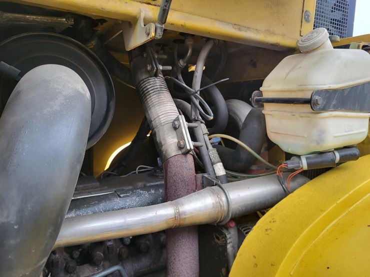 2012-yale-forklift-image-23