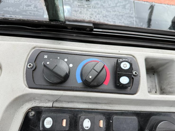 2018-caterpillar-950gc-image-49