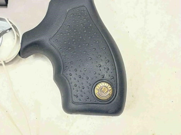 taurus-revolver-image-6