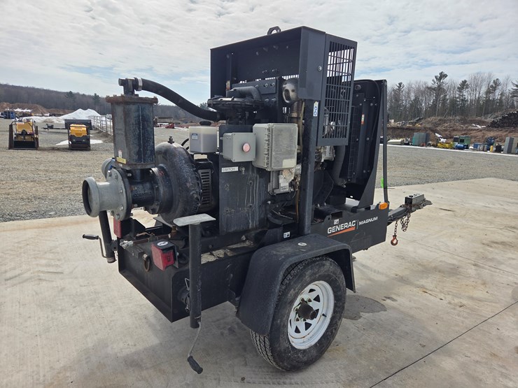 2016-massey-ferguson-8-image-5