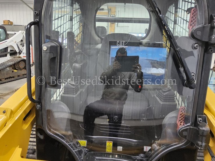 2024-caterpillar-259d3-image-23