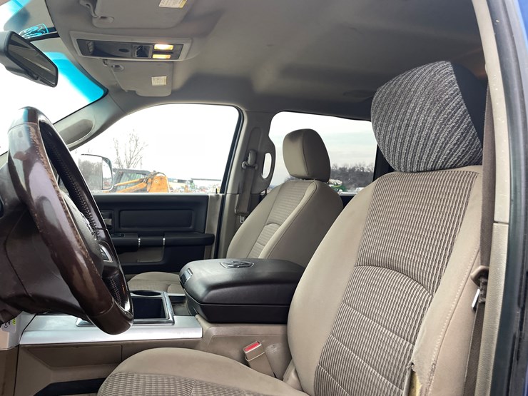 2011-dodge-ram-2500-image-38