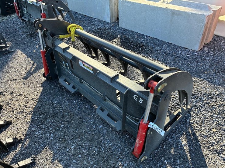 wildcat-68"-heavy-duty-skid-steer-root-rake-grapple-image-4