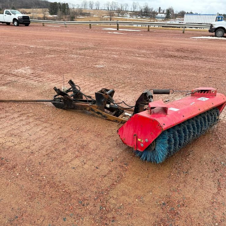 MASSEY-FERGUSON 1736