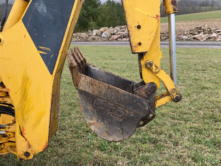 #360-•-2000-komatsu-4x4-utility-backhoe-image-54