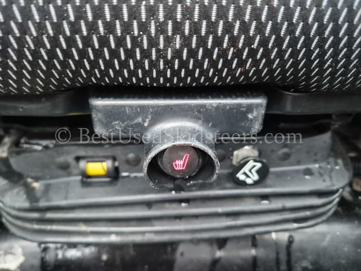 2020-caterpillar-289d3-image-18