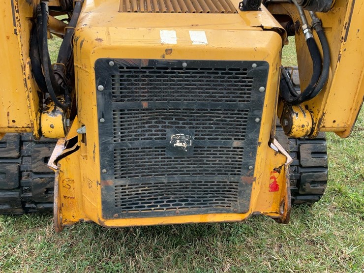 2003-deere-ct332-image-33