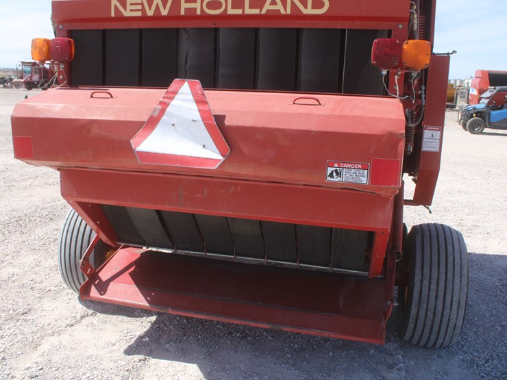 new-holland-664-image-22