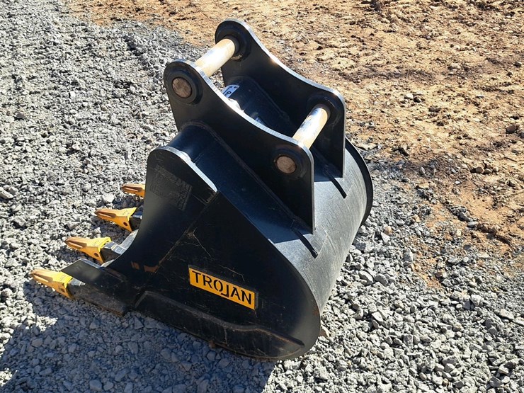 #320-•-trojan-excavator-bucket-image-1