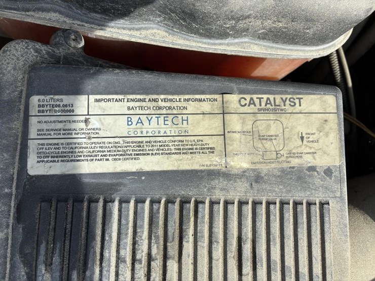 2011-chevrolet-2500-image-8