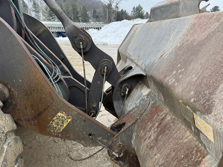 2007-volvo-l120f-image-28